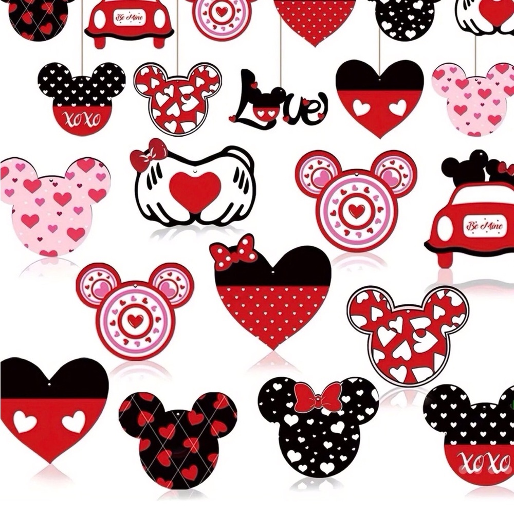 Heart & Ears Ornaments/Gift Tags 22 pieces